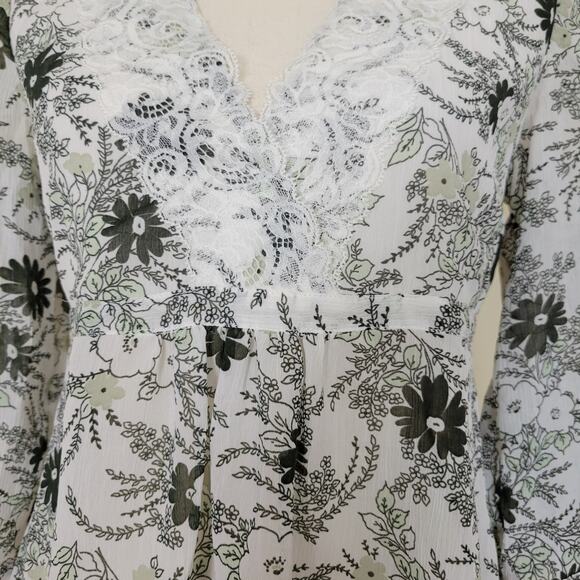 H&M 10 Babydoll Pullover 3/4 Sleeve Lace V-Neck Chiffon Blouse Top Black White - Picture 3 of 16